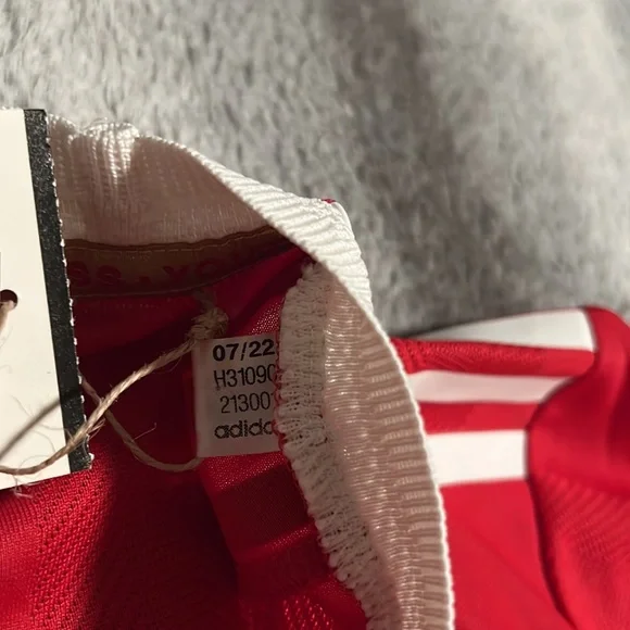 Manchester United 2021-22 Adidas Home Player Edition Jersey - Picture 10 of 13